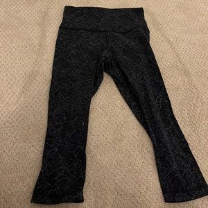 Lululemon leggings capris